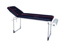 Lettino con struttura in tubo d’acciaio verniciato Imbottitura in gomma piuma con testata rialzabile autobloccante Rivestimento in finta pelle, lavabile, in vari colori. Portaviso incluso nella confezione Dotato di pratica borsa con cinghie per il t