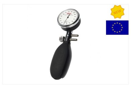 Sfigmomanometro di precisione con un buon rapporto qualità-prezzo. Interamente made in Germany, garantito da 49 controlli di qualità ERKA e da un’ispezione finale computerizzata. Modello palmare, resistente agli urti e conforme agli standard internazion
