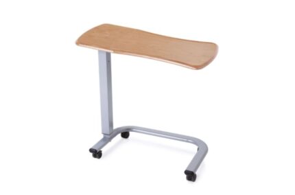 Struttura in acciaio verniciato grigio, con molla per sollevamento automatico. Piano in color legno naturale. Caratteristiche tecniche Altezza: 79-114 cm Dimensione della base: 71*45 cm (L*P) Dimensione del vassoio: 80*39 cm (L*P) Peso: 13 kg Po