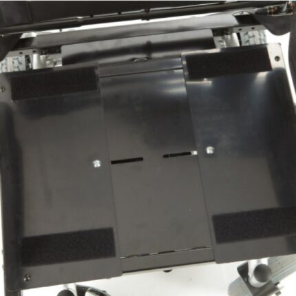 Carrozzina elettrica TAURUS - Seduta e schienale reclinabile e regolabili in larghezza