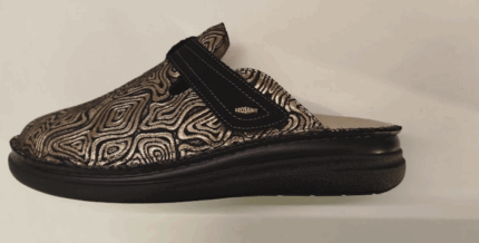 Ciabatta invernale mod. CORA VELCRO Nero Donna-0